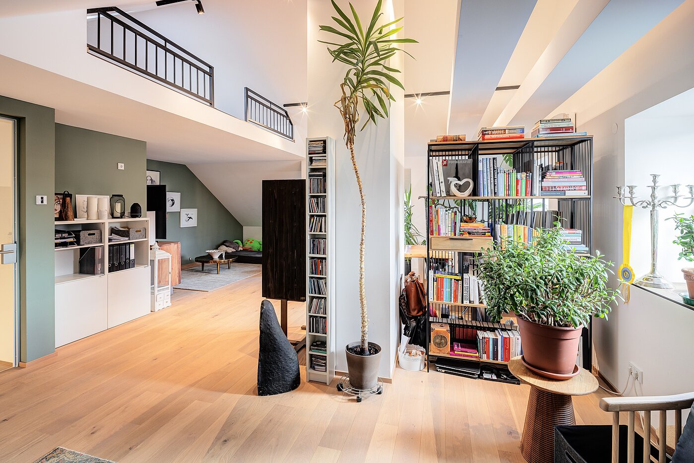 Sarok sorház a  címen 6 Szobák | München-Trudering | 70191 | Lichtdurchflutetes...