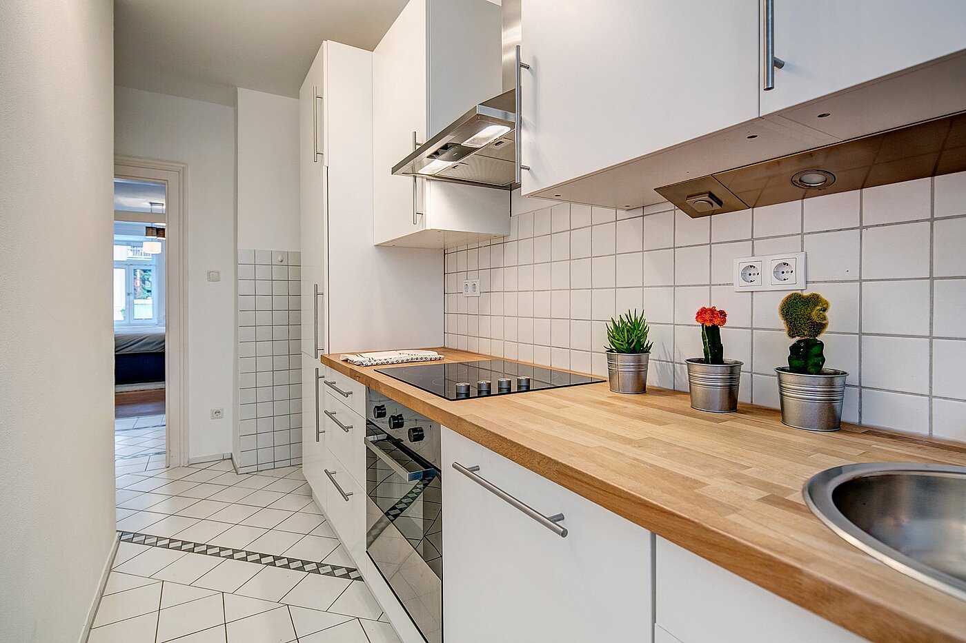 Plat cu 4 Camere | München-Maxvorstadt | 2011ML2 | Moderne Küche mit allen...