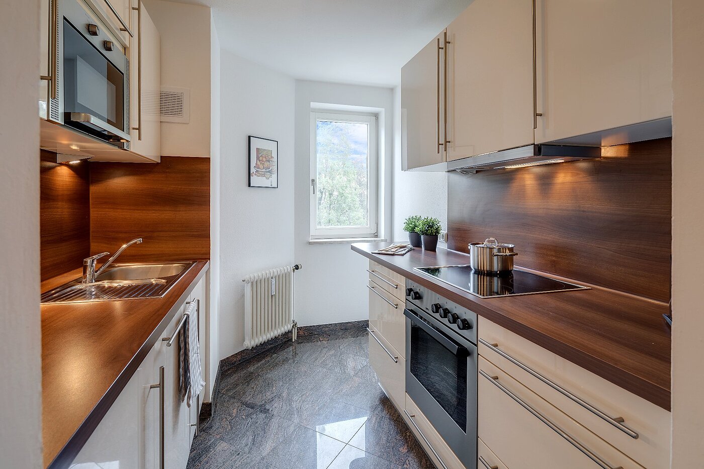 Lapos a  címen 3 Szobák | München-Ludwigsvorstadt | 1806ML1