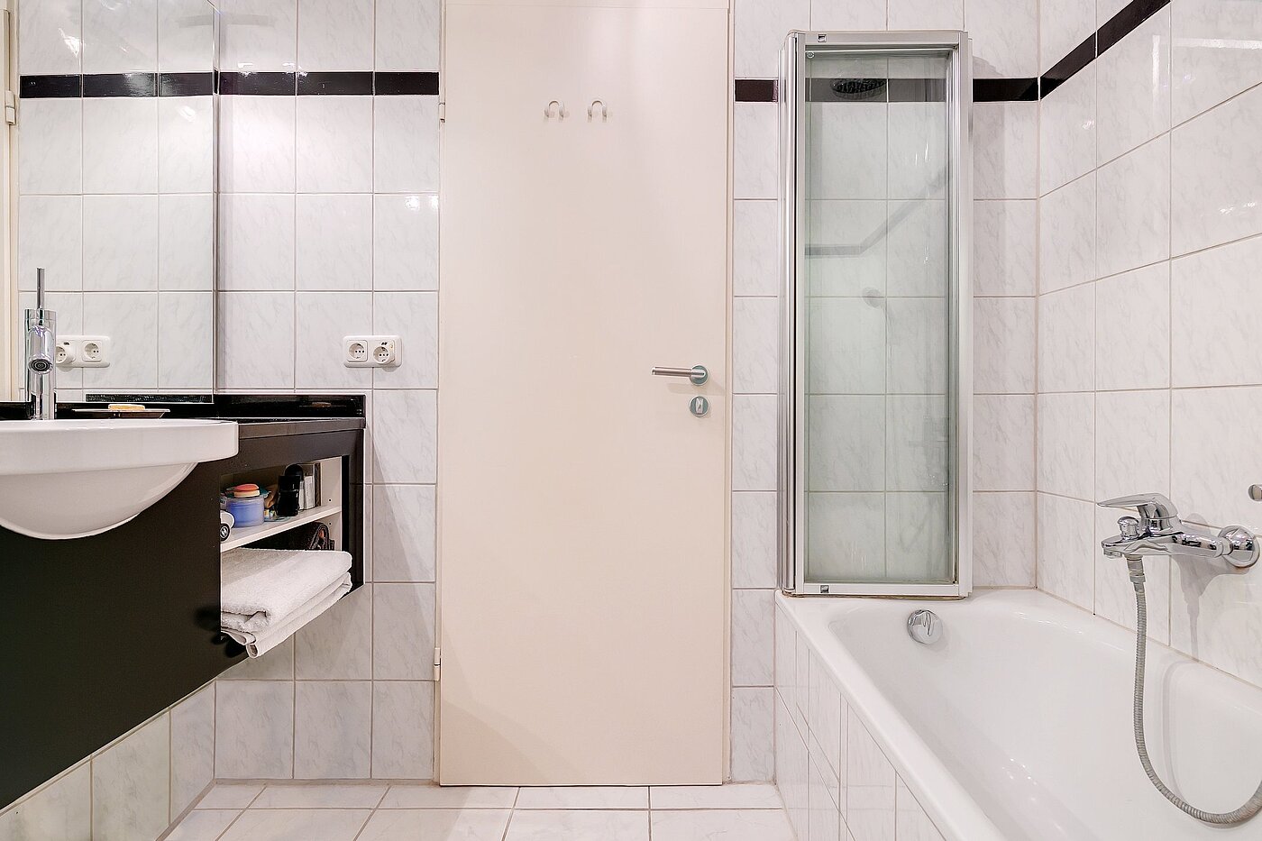 Platt med 2 Rum | München-Schwabing | 2004ML1 | mit Badewanne