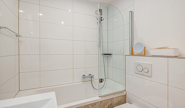 Apartment a  címen 1 Szoba | München-Schwabing | 70198 | ...Badewanne