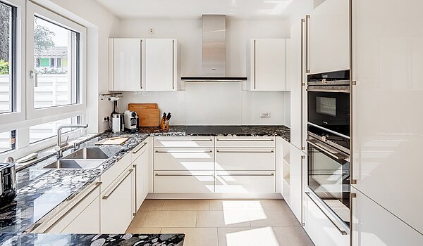 Окремий будинок з 6 Кімнати | München-Pasing | 2007ML5 | ...zur offenen Küche...