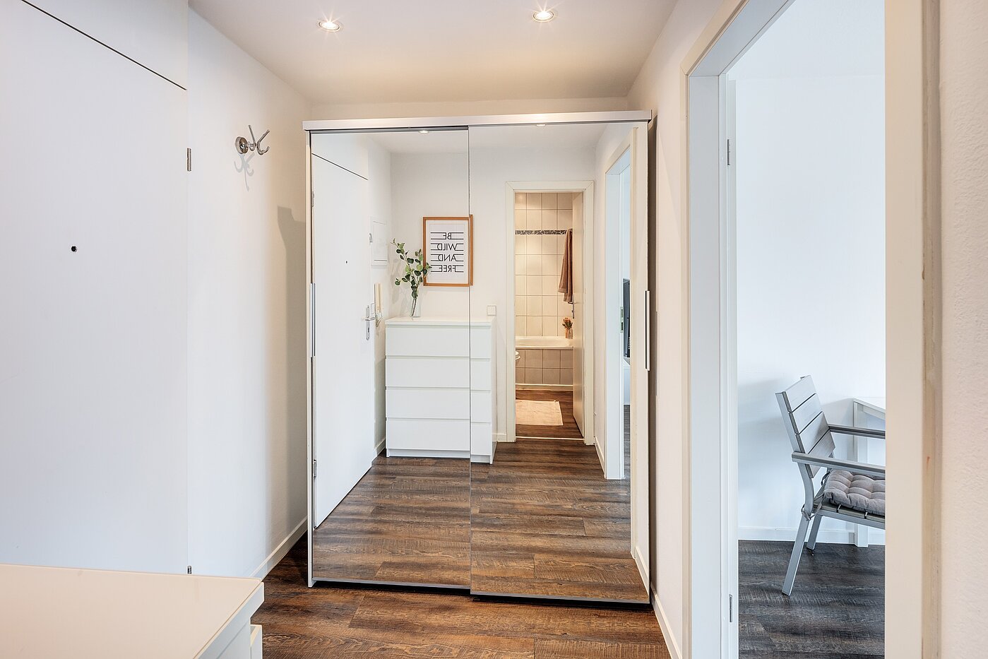 Ploché s 1 Izba | München-Neuhausen | 702271 | ...Eingangsbereich