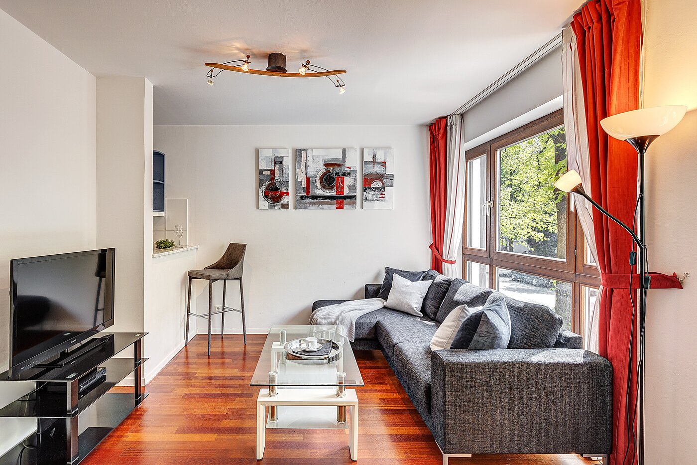 Lapos a  címen 3 Szobák | München-Schwabing | 2202ML12