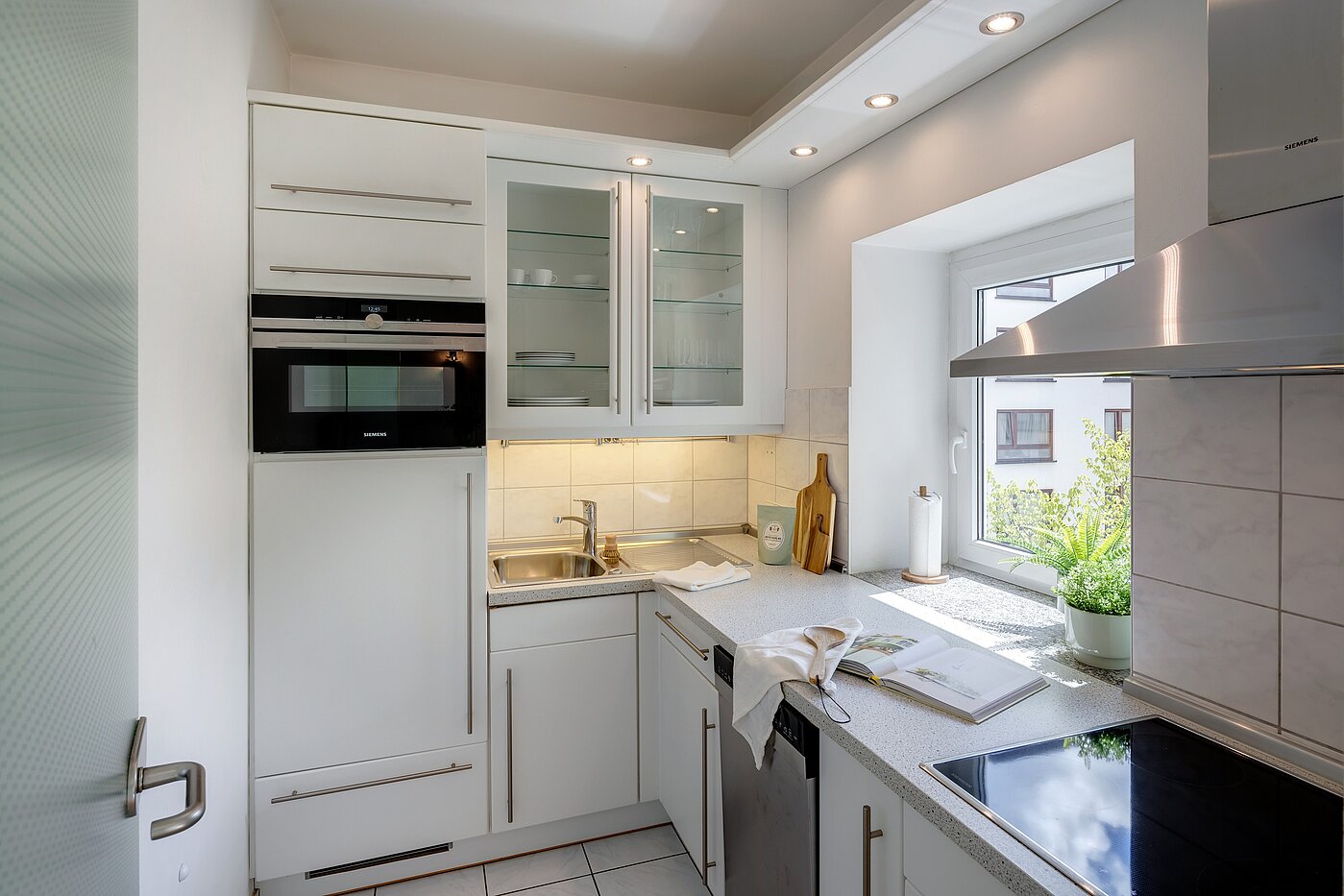 Επίπεδη με 1 Δωμάτιο | München-Maxvorstadt | 2206ML5 | Helle Küche mit...