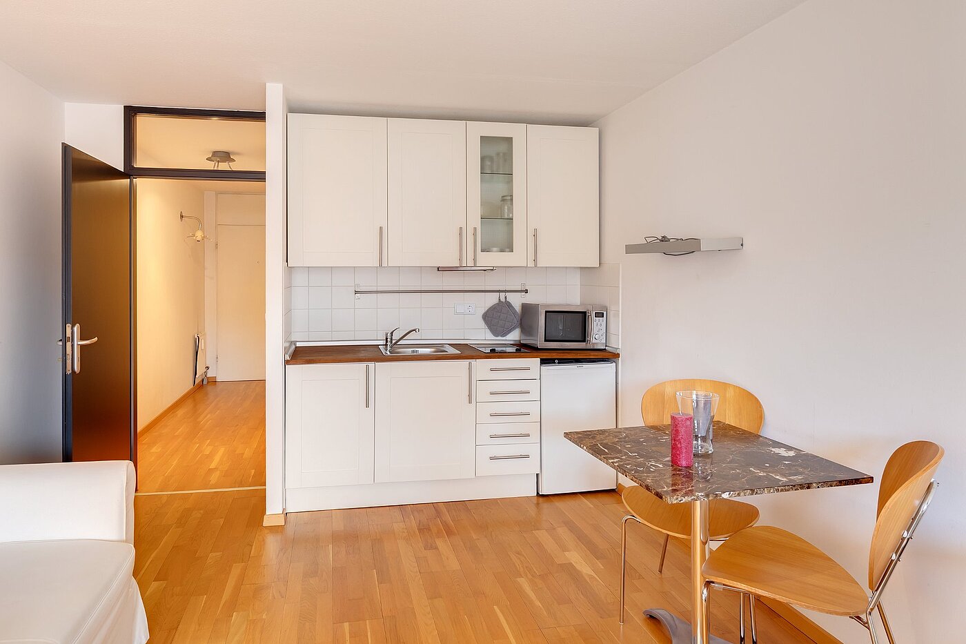 Ploché s 1 Pokoj | München-Isarvorstadt | 2110ML3 | Küchen-/ Essbereich