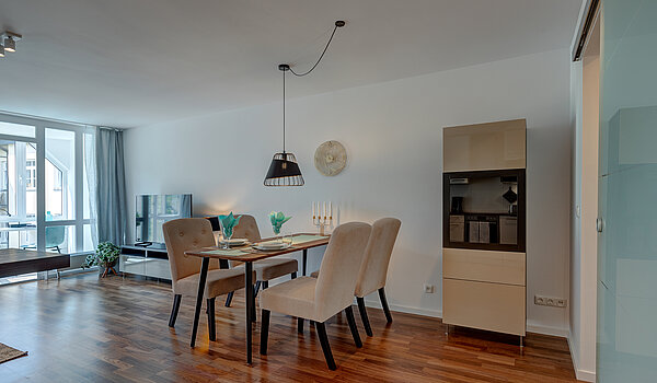 Plat cu 2 Camere | München-Schwabing | 70434 | ...und Esstisch