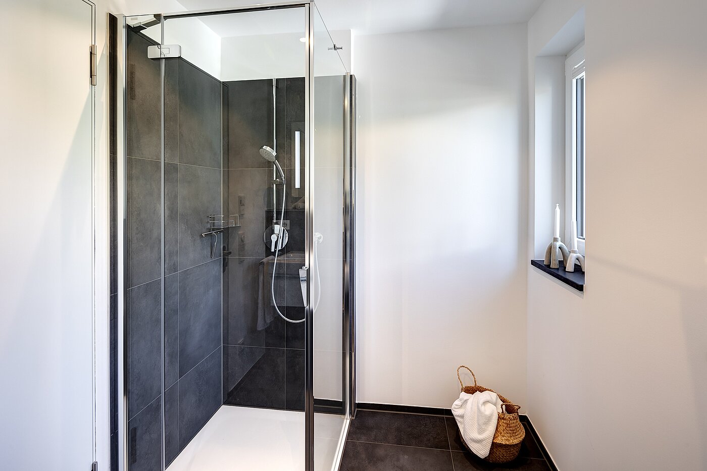 Дворівнева квартира з 4 Кімнати | München-Obermenzing | 701553 | ...mit bodengleicher Dusche und Fenster