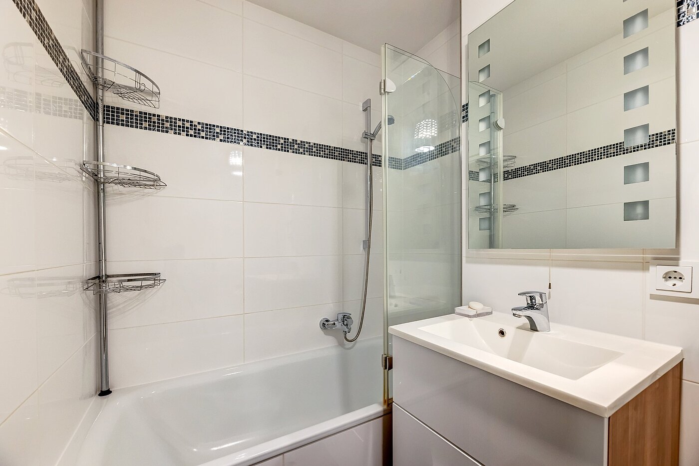 Ploché s 2 Pokoje | München-Sendling | 2106ML2 | ...mit Badewanne