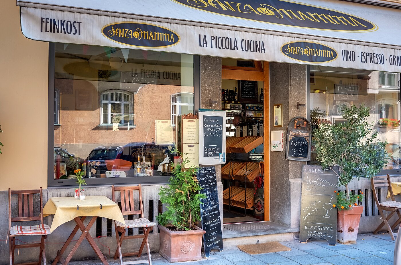 Ravna stran s spletno stranjo . 1 Soba | München-Maxvorstadt | 700022 | Vielfältige Einkaufsmöglichkeiten