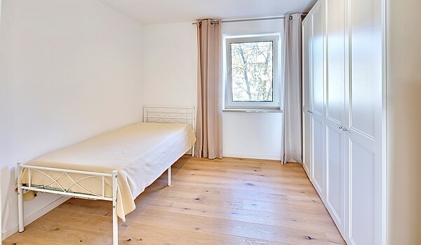 Lapos a  címen 3 Szobák | München-Bogenhausen | 70310 | Schlafzimmer...
