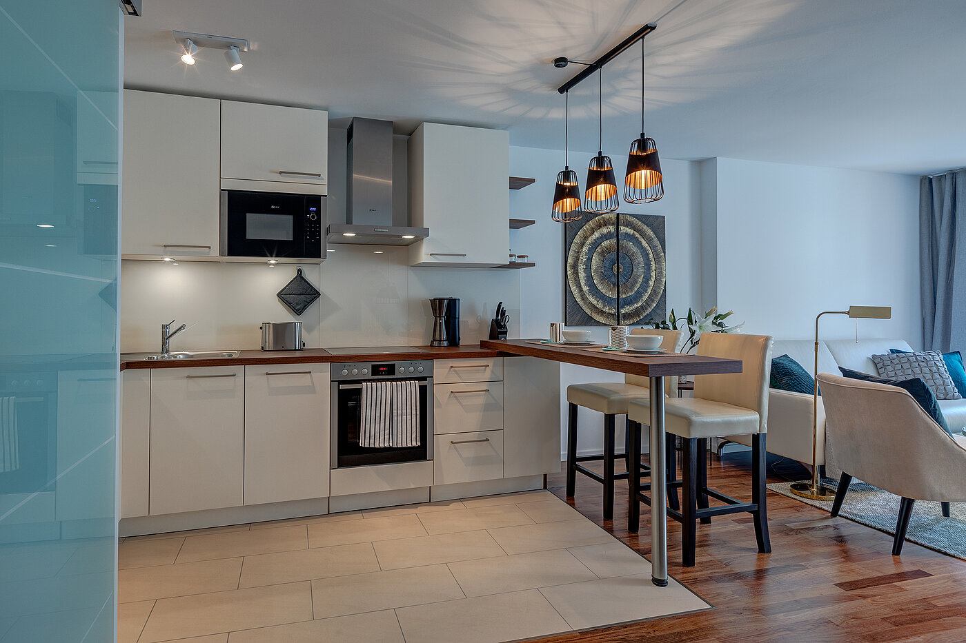 Lapos a  címen 2 Szobák | München-Schwabing | 70434 | Offene Küche mit...