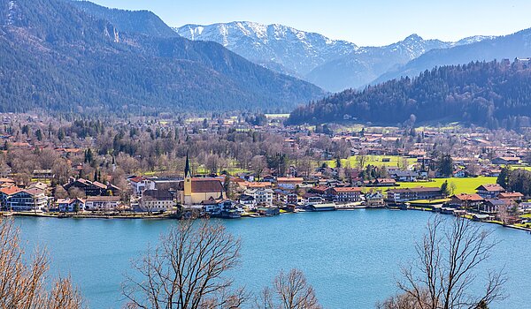 Mehrfamilienhaus з 11 Кімнати | Rottach-Egern | 70215 | Blick auf die Bucht...