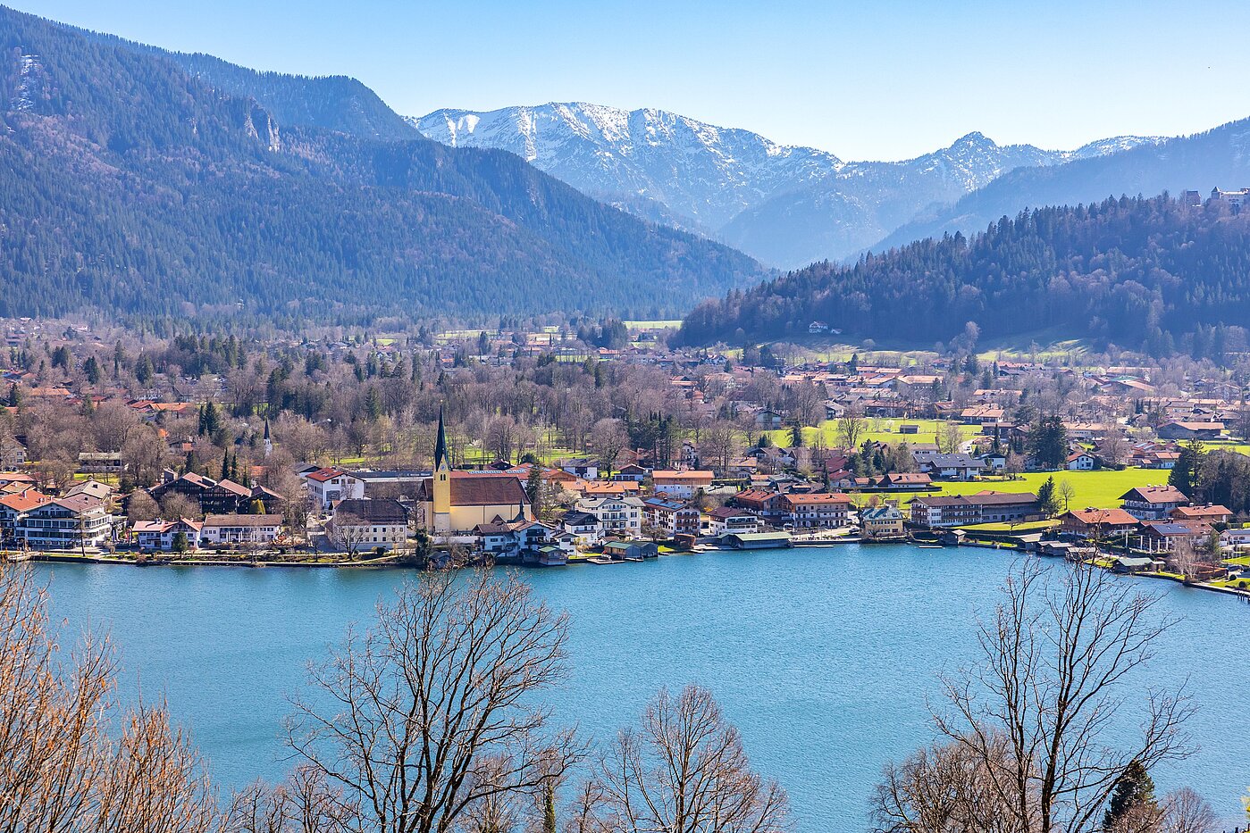 Mehrfamilienhaus ile 11 Odalar | Rottach-Egern | 70215 | Blick auf die Bucht...