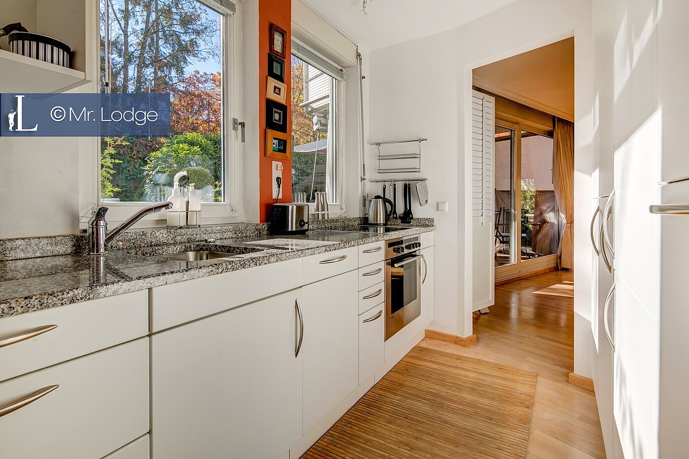 Flad med 2 Værelser | München-Schwabing | 1605ML1 | Küche mit Gartenblick