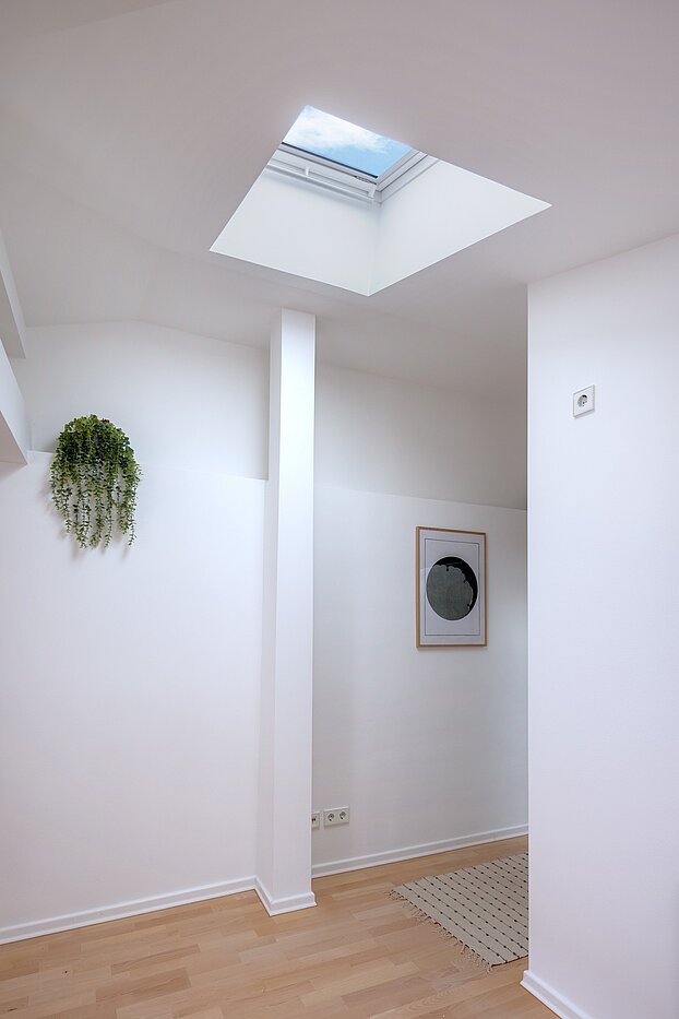 Çatı katı dairesi ile 1 Oda | München-Sendling | 700402 | Elektrische Velux-Dachfenster