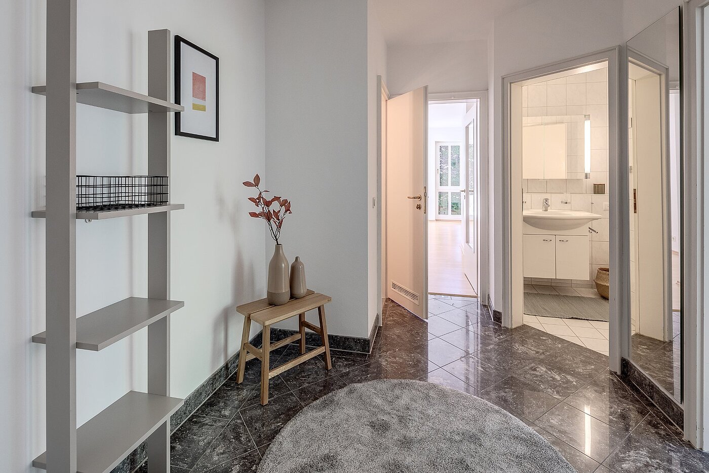 Flad med 3 Værelser | München-Harlaching | 1908ML6 | Elegante Diele