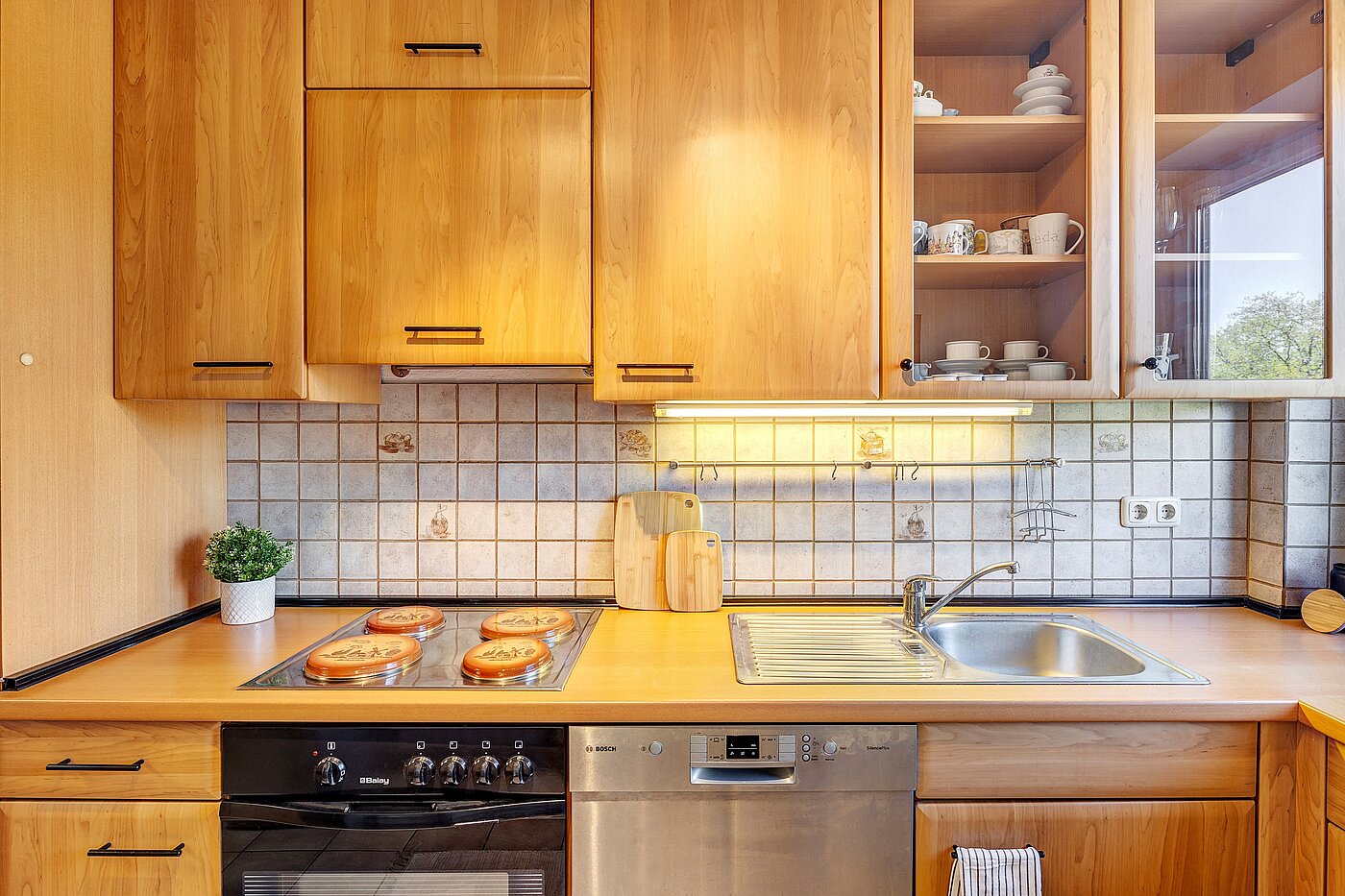 Flad med 3 Værelser | München-Forstenried | 2204ML1 | ...mit Einbauküche