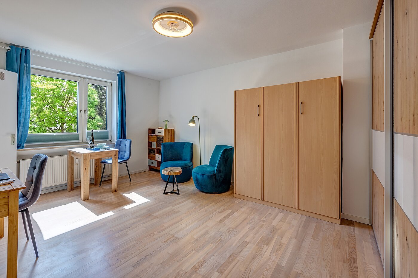 Płaski z 1 Pokój | München-Schwabing | 70454 | Wohnen, Arbeiten und...