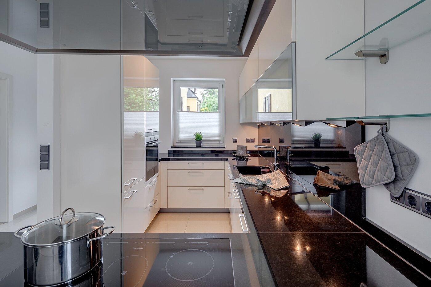 Двуетажна къща с 5 Стаи | München-Aubing | 1905ML4 | Luxus Küchenzeile