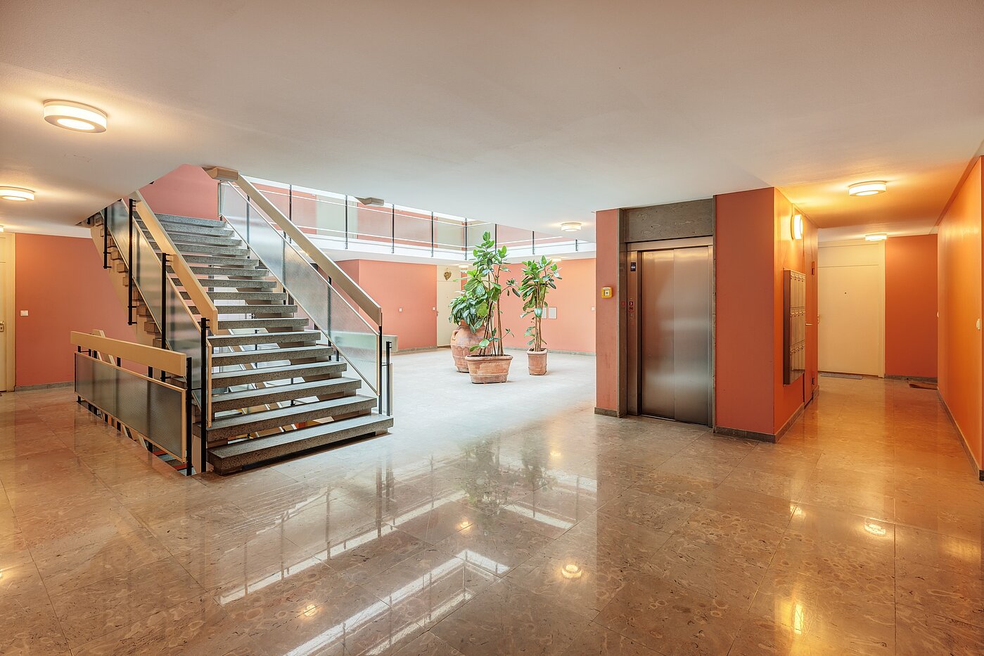 Плосък с 3.5 Стаи | München-Bogenhausen | 703052 | Repräsentativer Entrée...