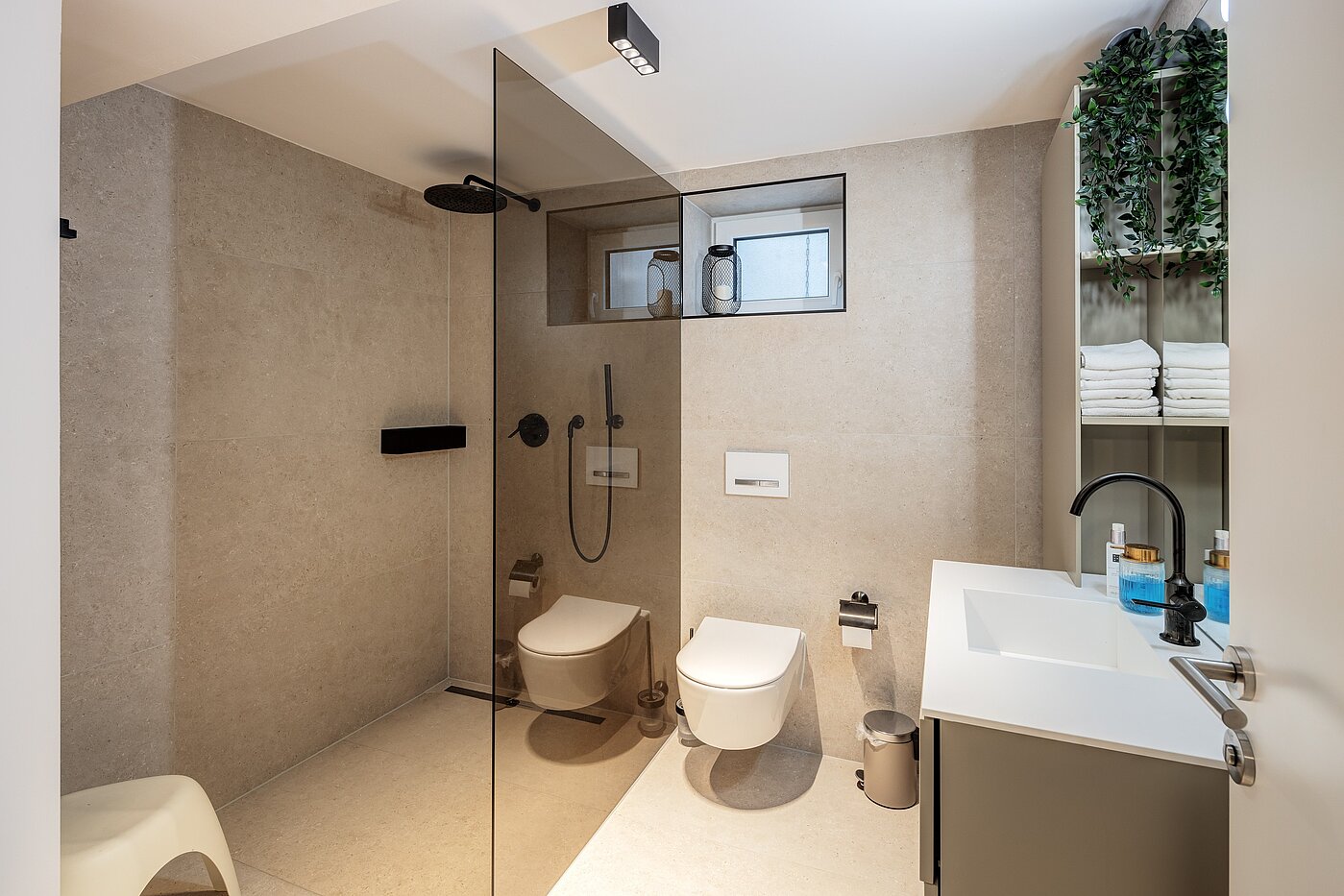 Sarok sorház a  címen 6 Szobák | München-Trudering | 70191 | ...mit eigenem...