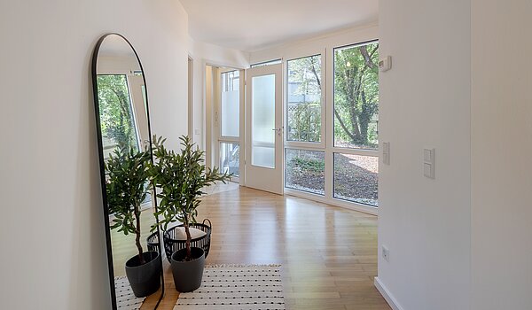 Mieszkanie na parterze z 2 Pokoje | München-Laim | 70464 | Diele mit Zugang...