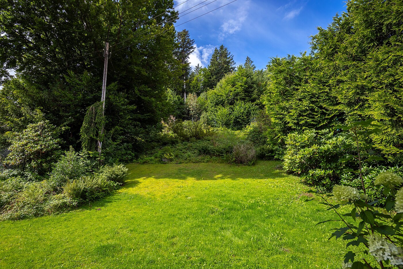 Mehrfamilienhaus s spletno stranjo . 10 Sobe | Bad Wiessee | 70212 | in Hanglage..,