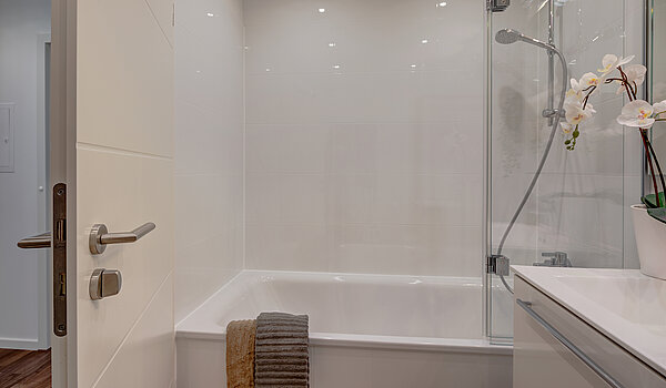 Plat cu 2 Camere | München-Schwabing | 70434 | ...mit Badewanne