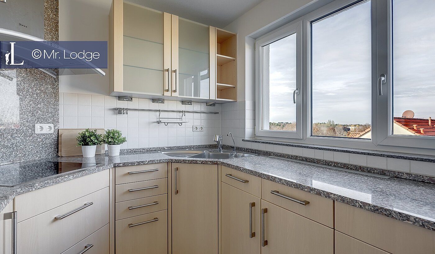 Çatı katı dairesi ile 4 Odalar | 1608ML5 | Einbauküche