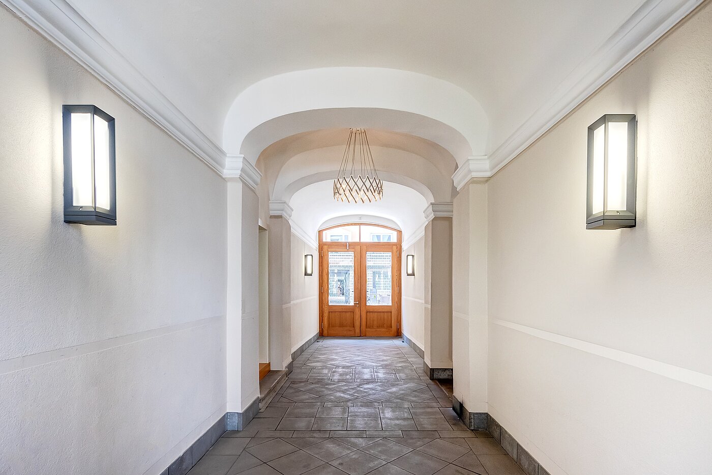 Апартамент на партерния етаж с 1.5 Стаи | München-Lehel | 70149 | Hauseingang