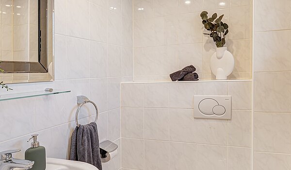 Центральний будинок з терасою з 5 Кімнати | Unterschleißheim | 70187 | Gäste-WC