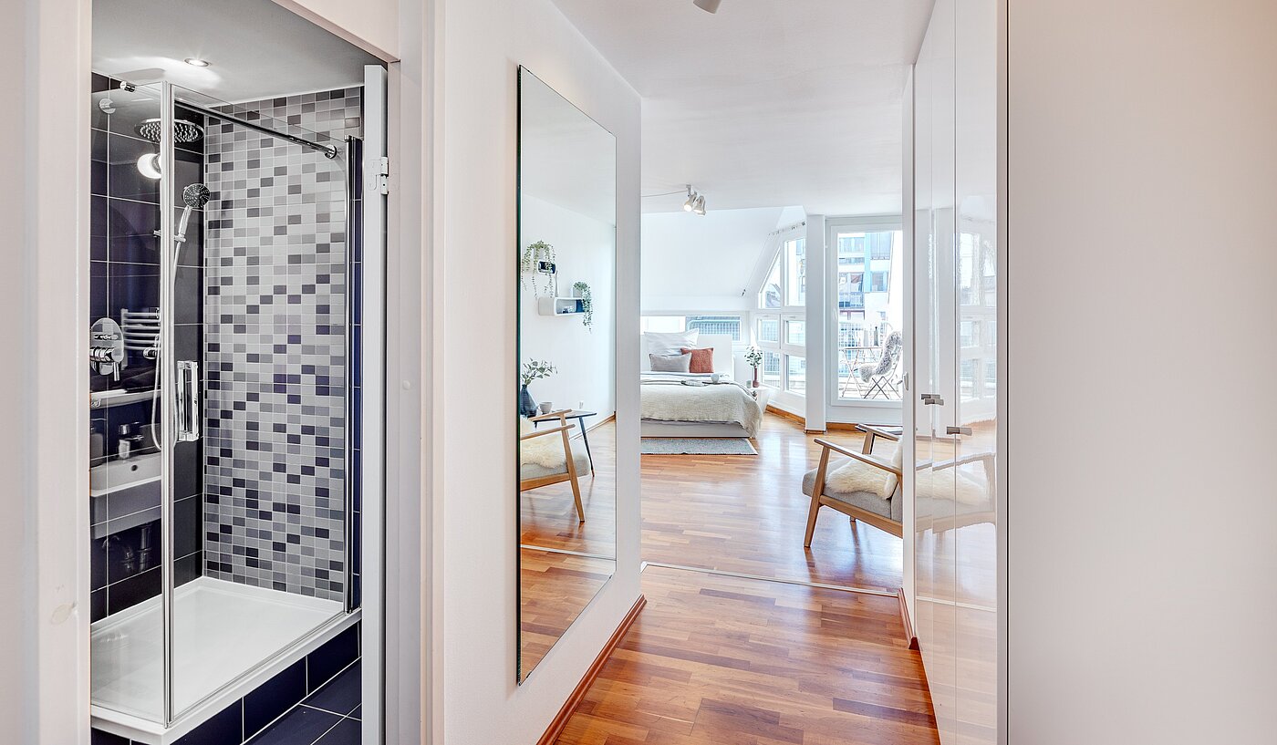 Apartment with 1 room | München-Maxvorstadt | 70165 | Flur mit Einbauten