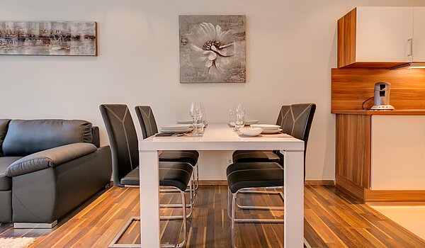 1층 평면 와 함께 4 객실 | München-Neuhausen | 70471 | ...mit Platz zum Essen