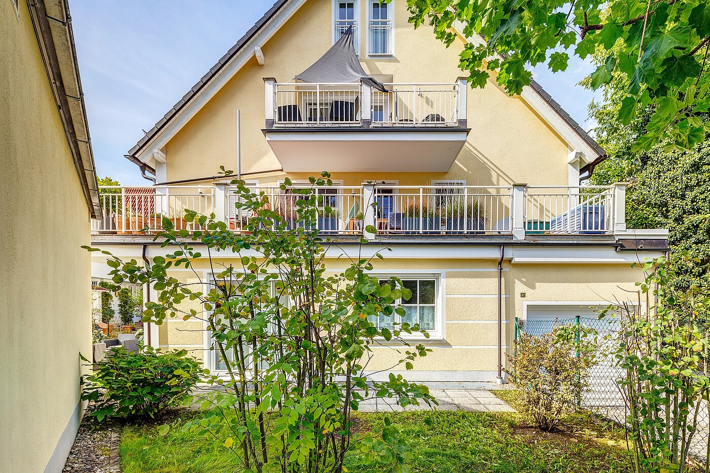 Flad med 4 Værelser | München-Forstenried | 2209ML6 | Eigener Garten