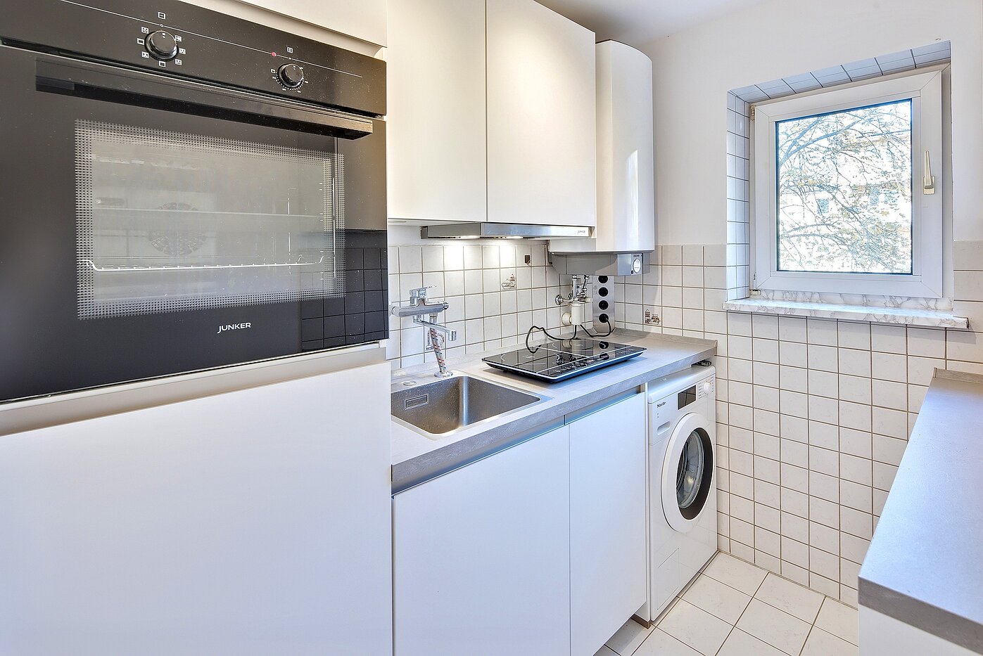 Platt med 3 Rum | München-Bogenhausen | 70310 | Küche mit Fenster