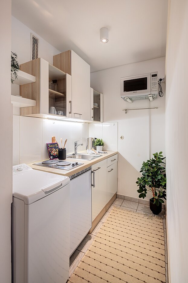 Apartment a  címen 1 Szoba | München-Forstenried | 70190 | Separate Küche
