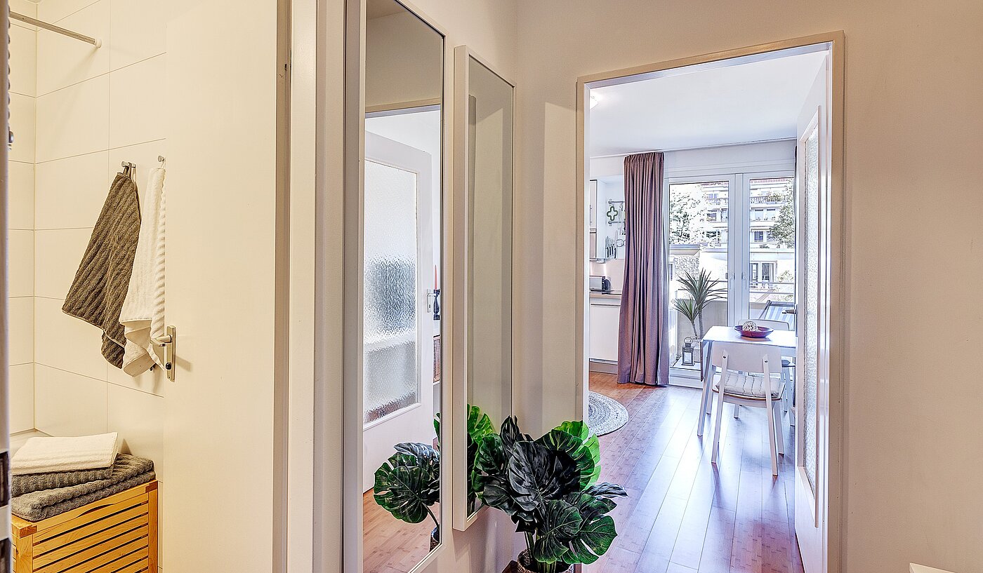 Apartment with 1 room | München-Schwabing | 2210ML3 | Diele mit...