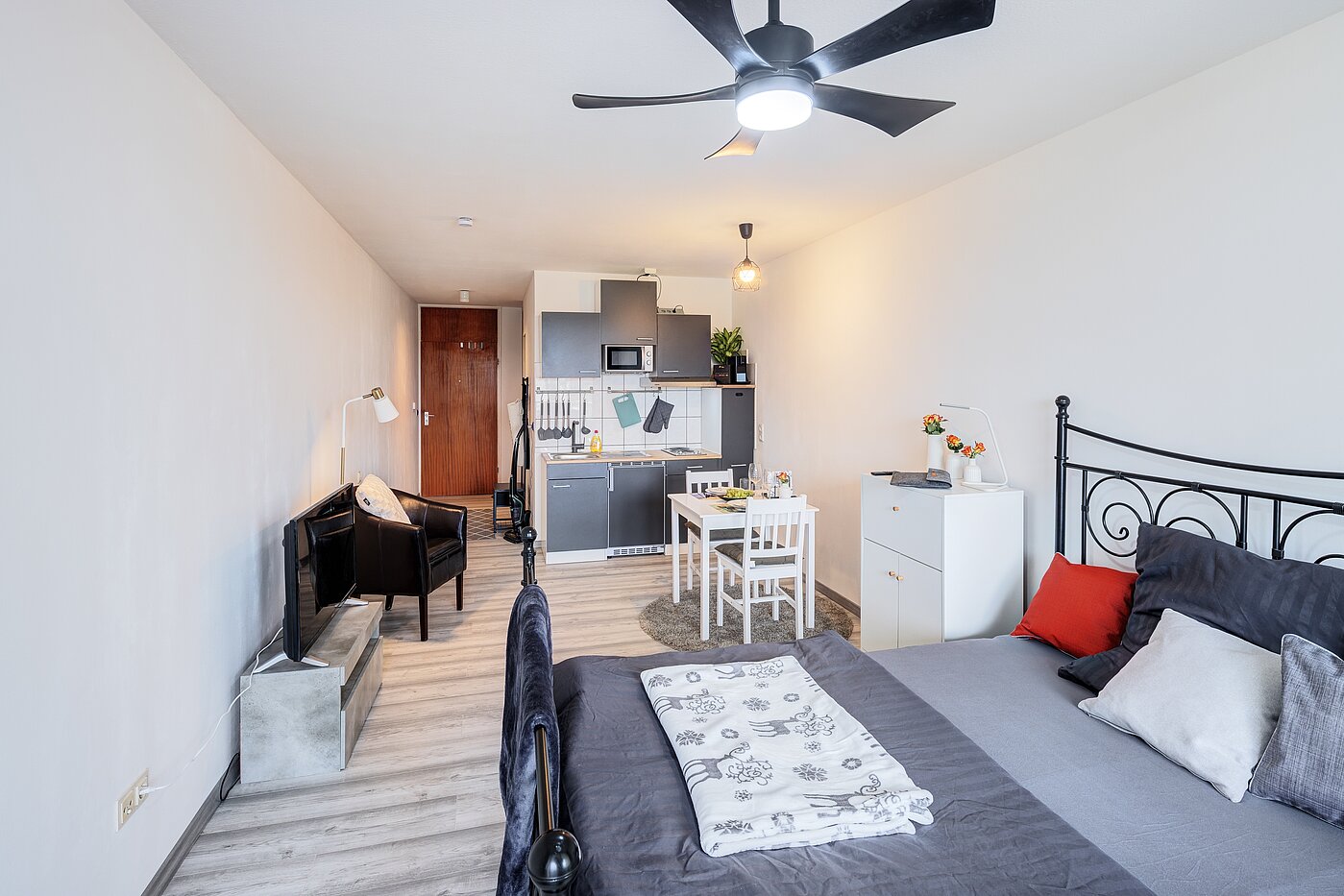 Lapos a  címen 1 Szoba | München-Haidhausen | 70482 | Apartment