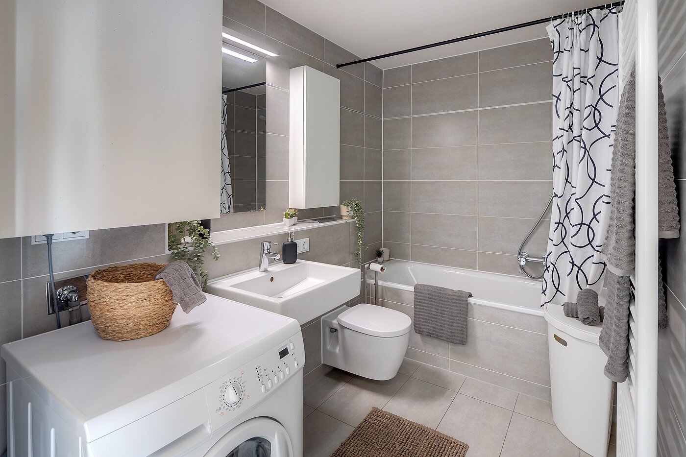 Flad med 2 Værelser | München-Schwabing | 70278 | Geräumiges Badezimmer