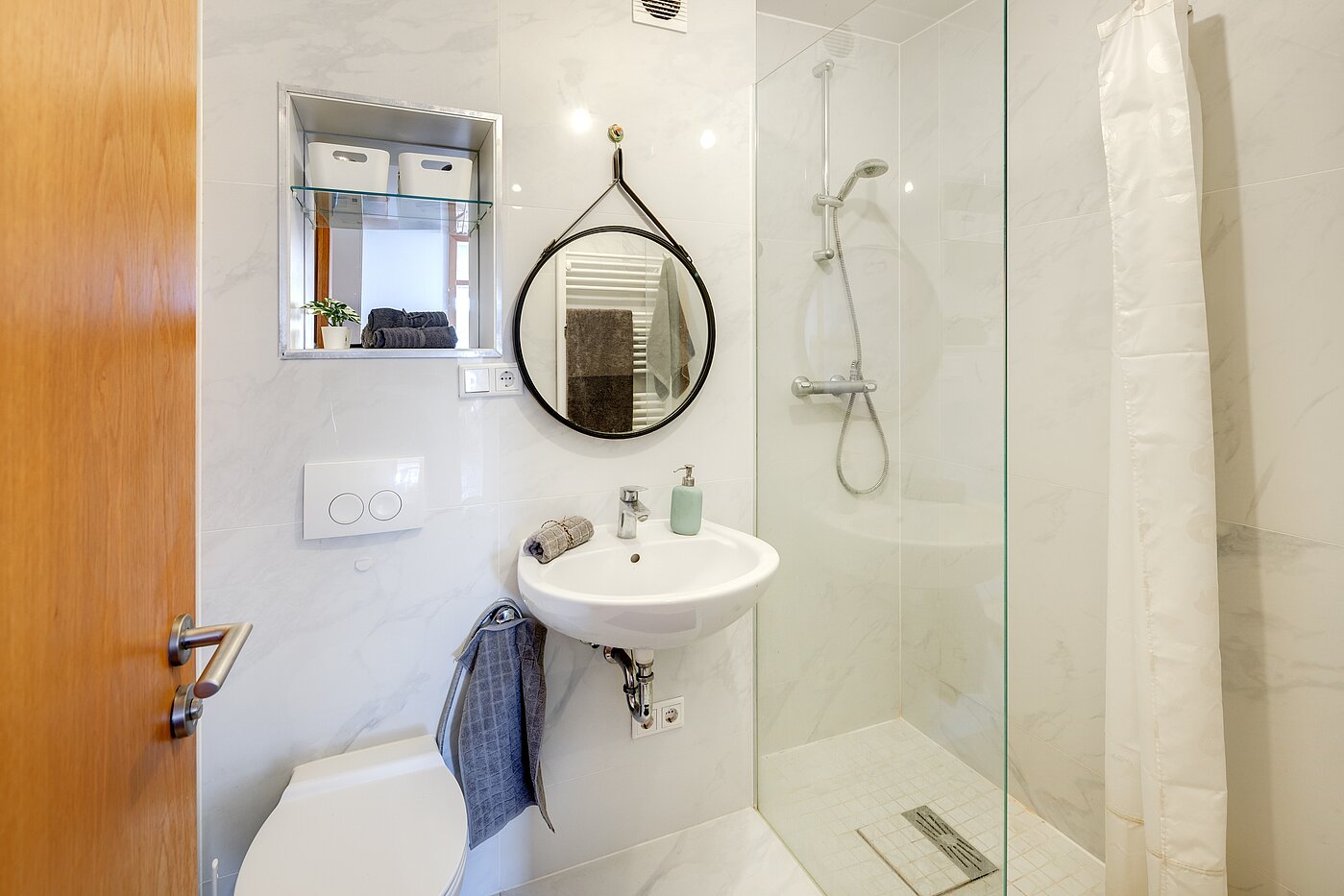 Lapos a  címen 3 Szobák | München-Schwabing | 703181 | Bad mit...