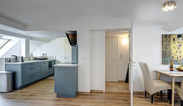 Podkrovný byt s 4.5 Izby | München-Ludwigsvorstadt | 70461 | Wohnen / Essen
