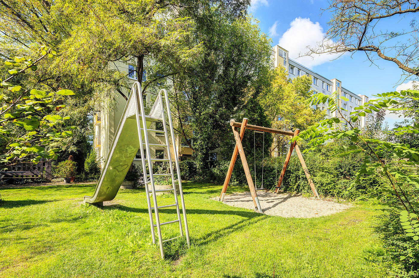Ploché s 2 Pokoje | München-Bogenhausen | 70287 | ...mit Gemeinschaftsflächen