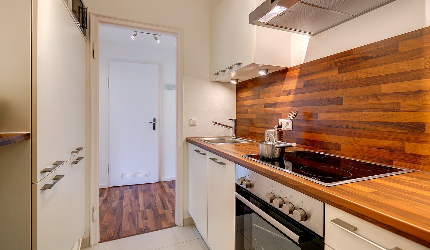 Flad med 2 Værelser | München-Schwabing | 70096 | Einbauküche samt Geräten