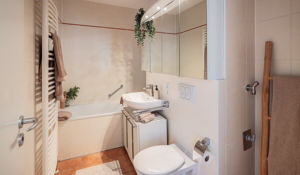 Lapos a  címen 2 Szobák | München-Bogenhausen | 70396 | Badezimmer...