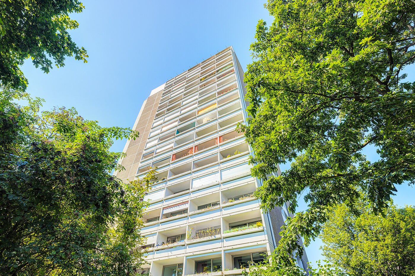 Ploché s 3 Pokoje | München-Bogenhausen | 70261 | Gepflegte Fassade