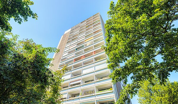 Lapos a  címen 3 Szobák | München-Bogenhausen | 70261 | Gepflegte Fassade