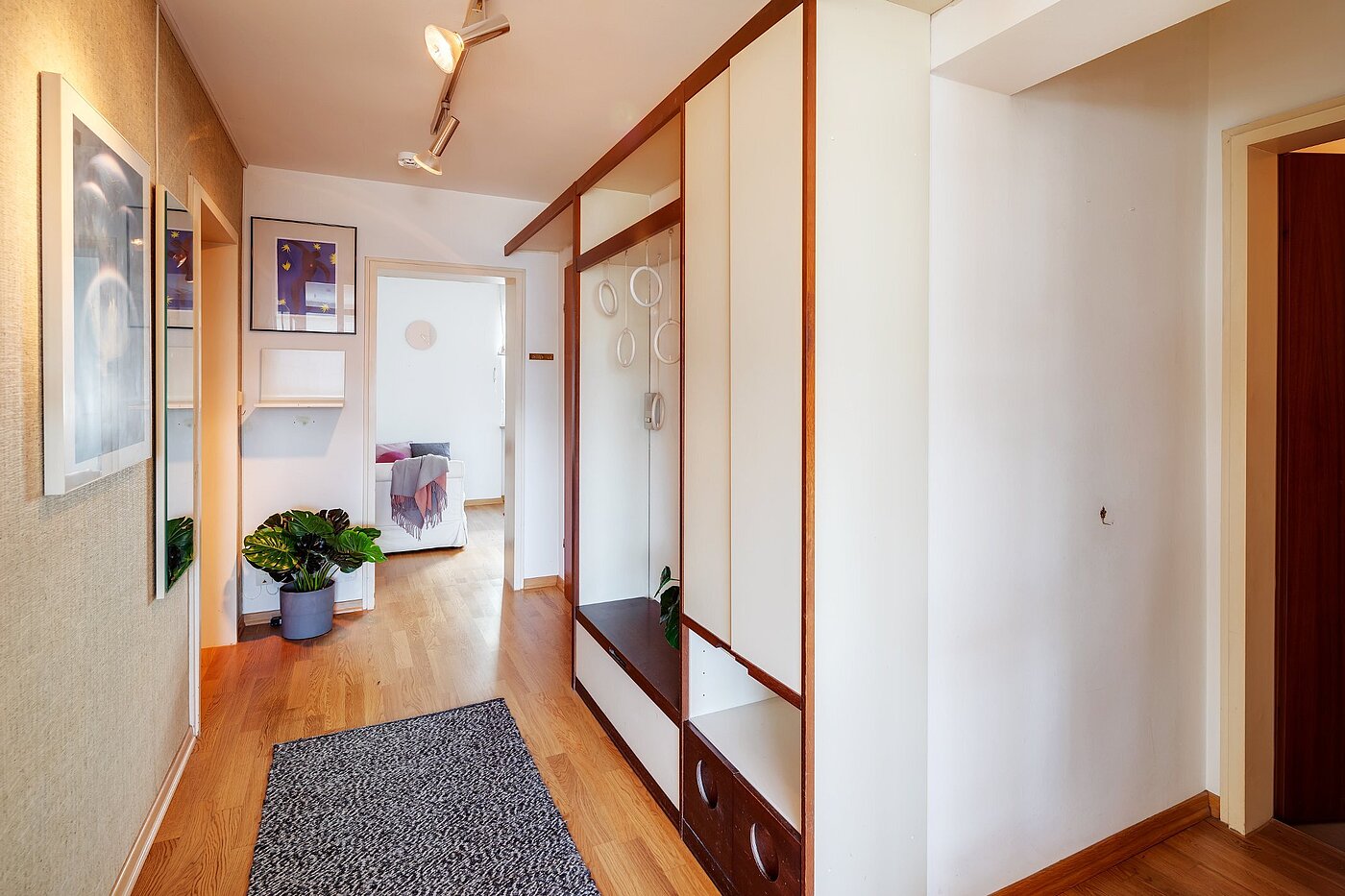 플랫 와 함께 4 객실 | Freising | 2003ML7 | Eingangsbereich