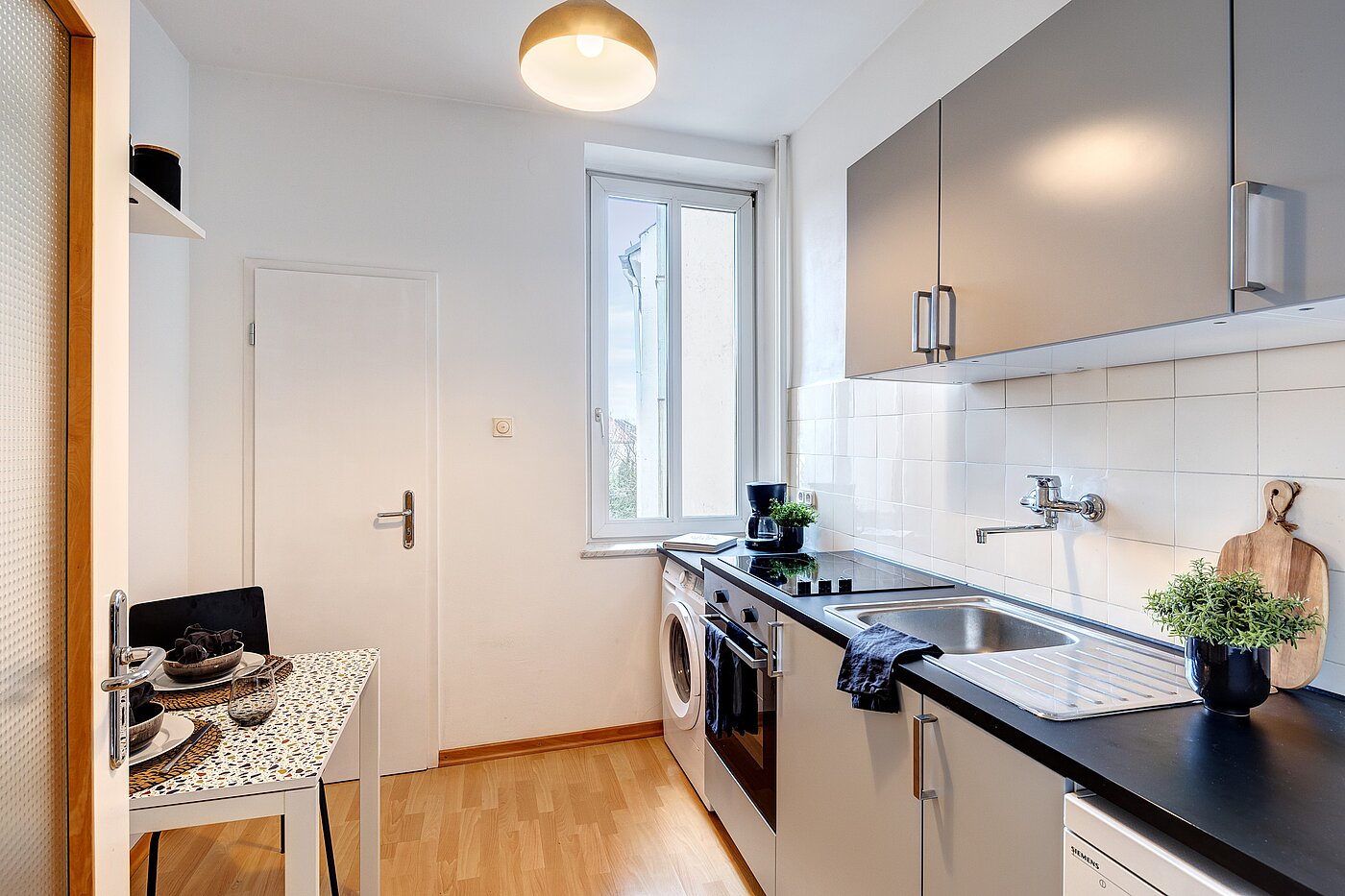 Plat met 1 Kamer | München-Schwabing | 701051 | Kleine Wohnküche