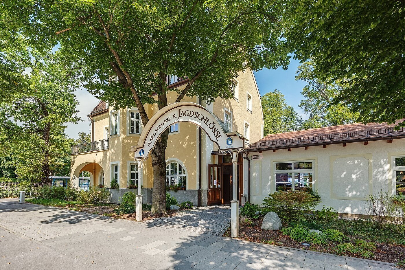 Földszinti lakás a  címen 2.5 Szobák | München-Harlaching | 70018 | In der Nähe